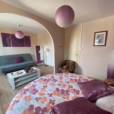 Chambres D'Hote Au Chapeau Claque Cabaret Gueugnon Екстер'єр фото