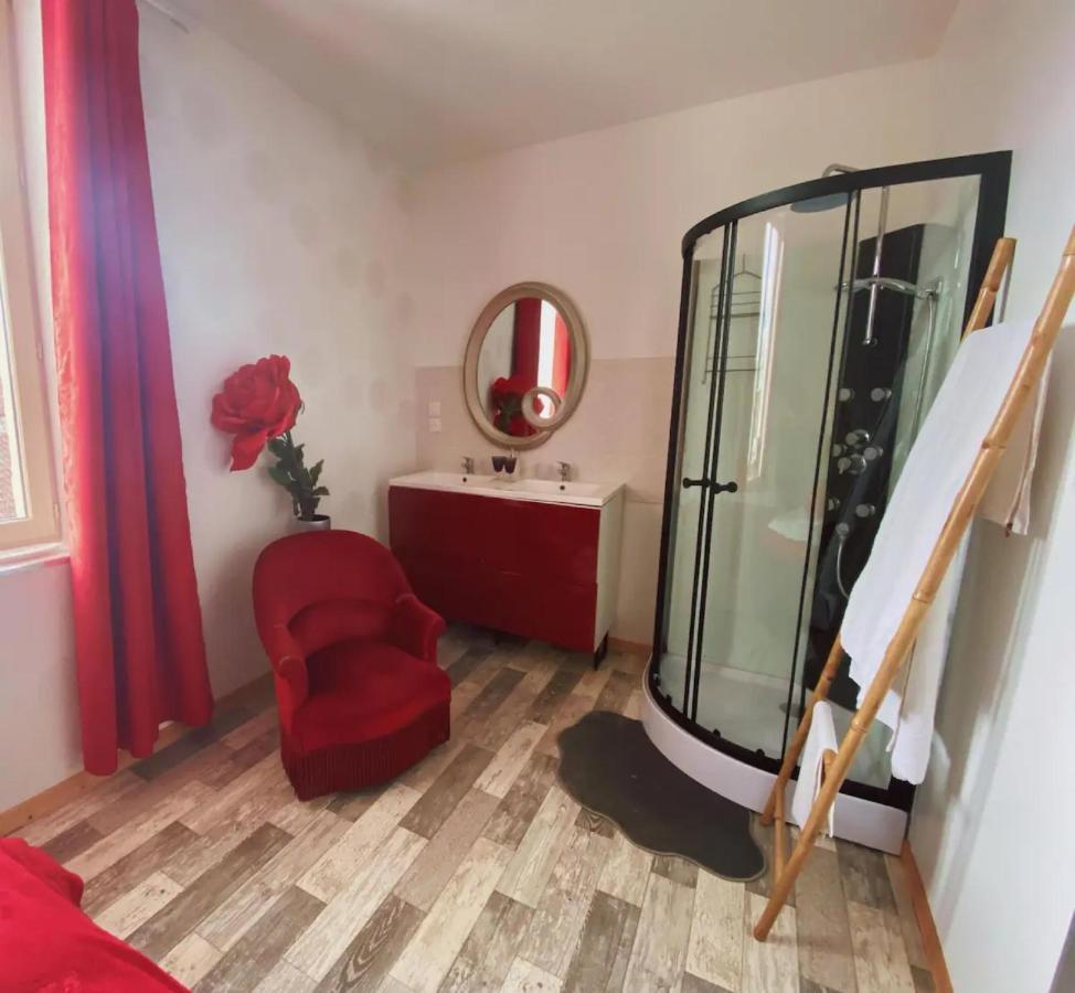 Chambres D'Hote Au Chapeau Claque Cabaret Gueugnon Екстер'єр фото